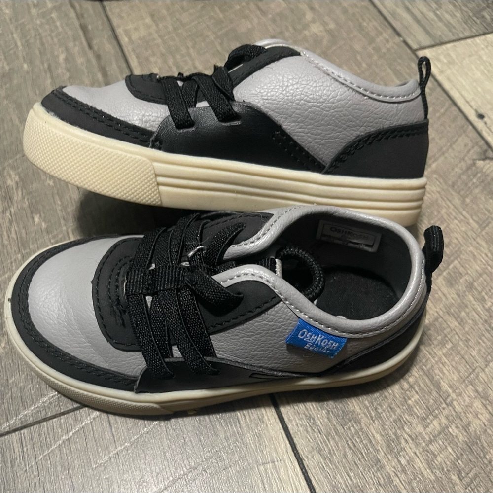 OshKosh kids shoes